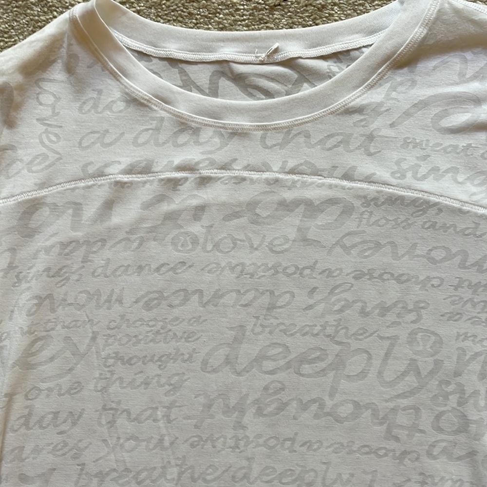 Lululemon tee - Picture 2 of 5